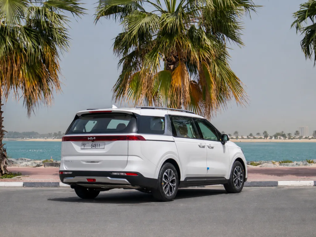 KIA Carnival 2022 #1
